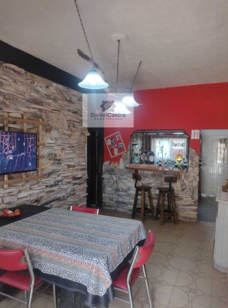Hermosa casa 4 ambientes en ISIDRO CASANOVA