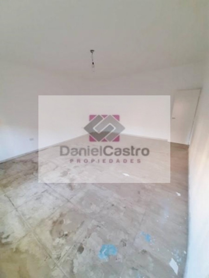 Chalet APTO CREDITO , zona Moron .