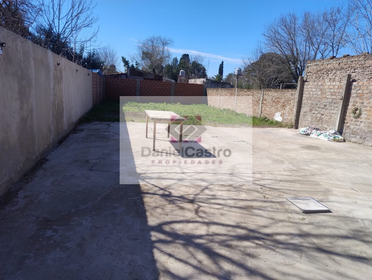 Casa 4 ambientes con Cochera , Apto Credito , zona Glew