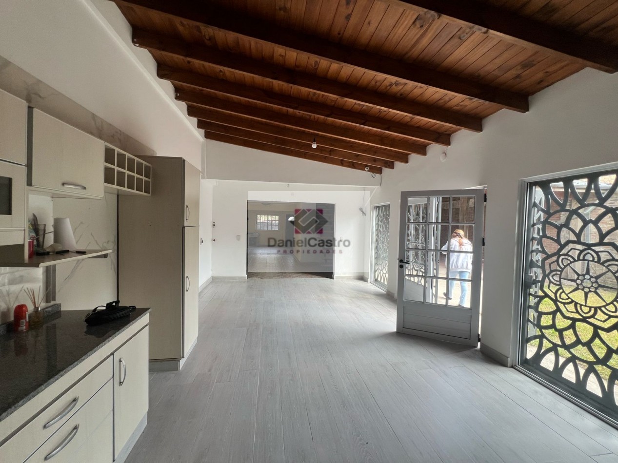 Casa 3 ambientes , en Longchamps