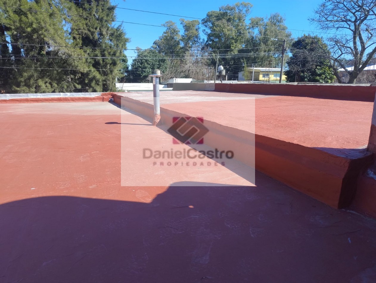 Casa 4 ambientes con Cochera , Apto Credito , zona Glew