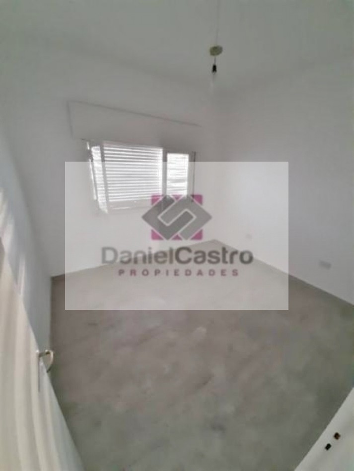 Chalet APTO CREDITO , zona Moron .