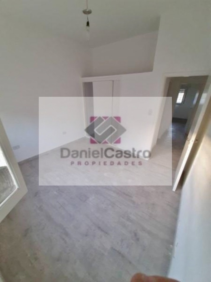 Chalet APTO CREDITO , zona Moron .