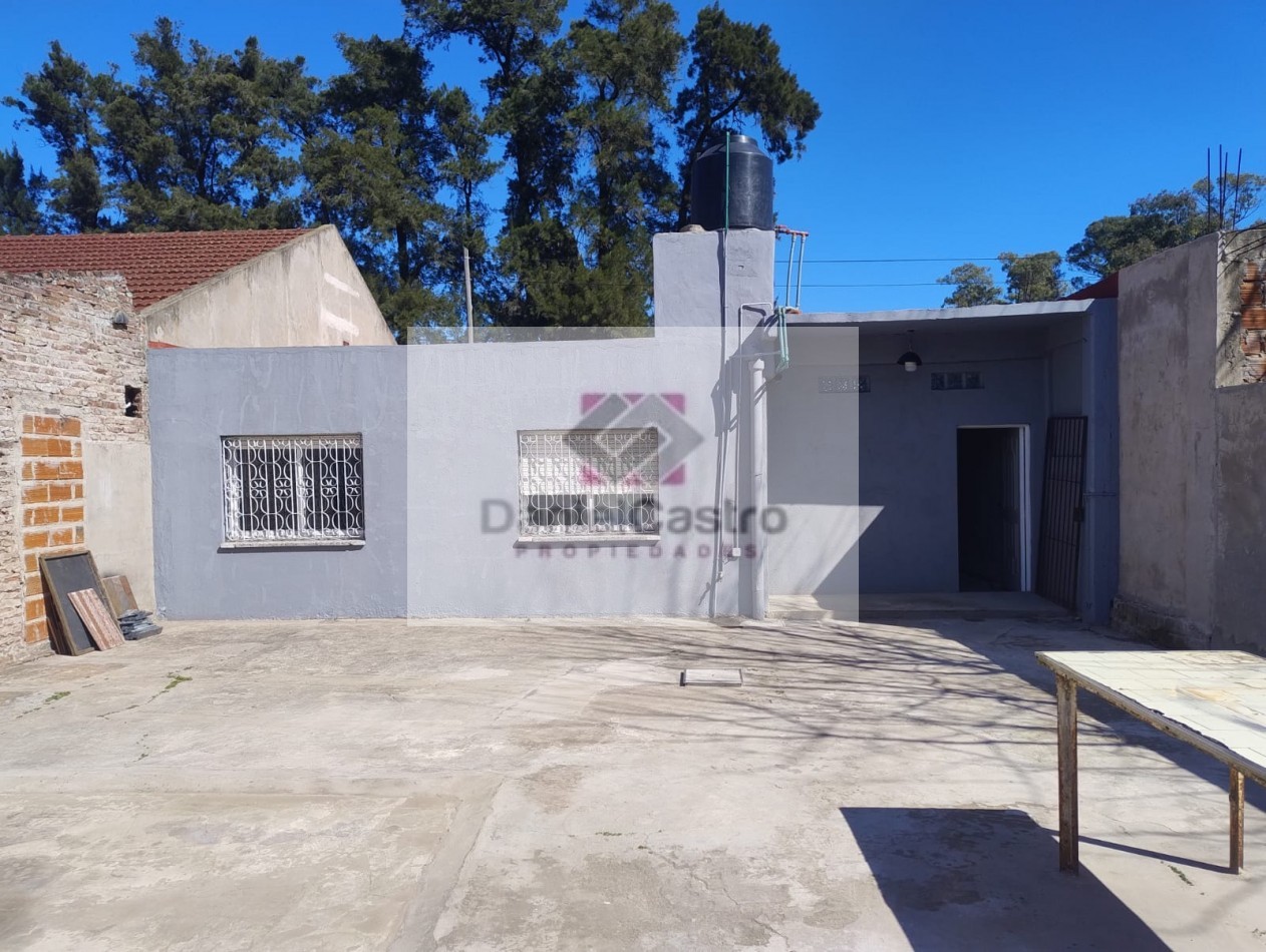 Casa 4 ambientes con Cochera , Apto Credito , zona Glew