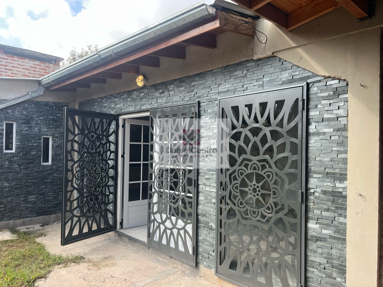 Casa 3 ambientes , en Longchamps