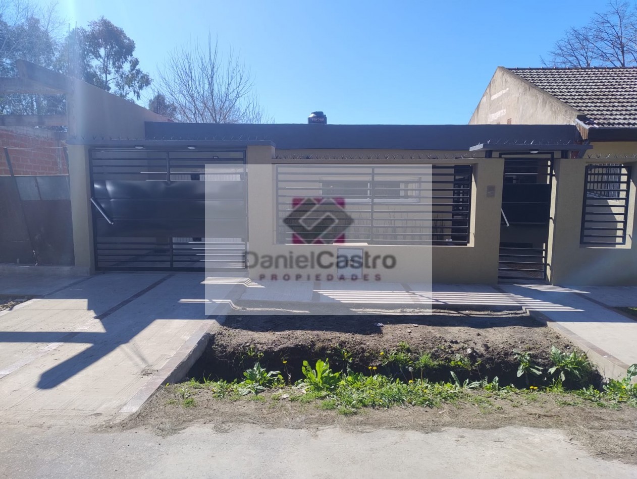 Casa 4 ambientes con Cochera , Apto Credito , zona Glew